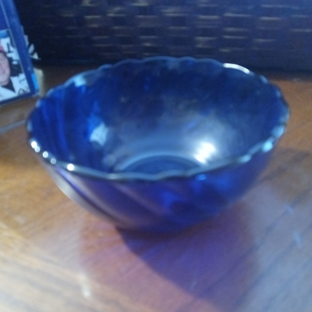 6 Cobalt Blue Bowls, Vintage Glassware, Dessert Bowl, French Glass,4.75"×2.25" - Picture 4 of 9